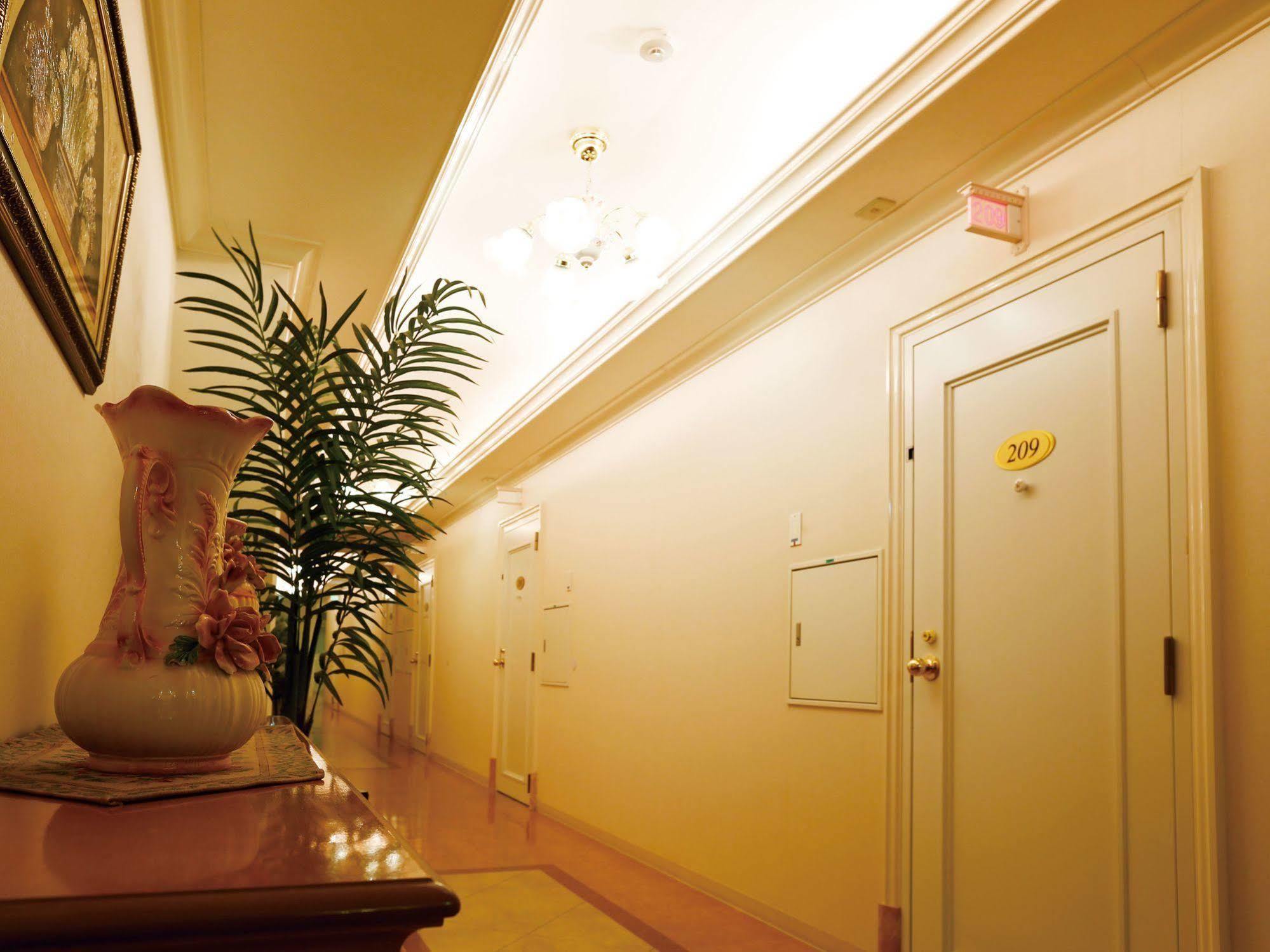 Hotel Fine Garden Umeda (Adults Only) Osaka Esterno foto